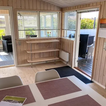 Laurits - 300m From The Sea By Interhome